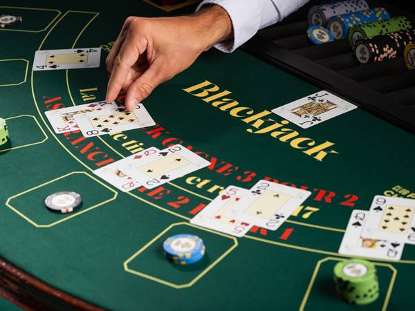How to win Blackjack proven basic strategy and card counting guide 3